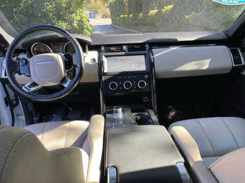 2020 Land Rover Discovery SE