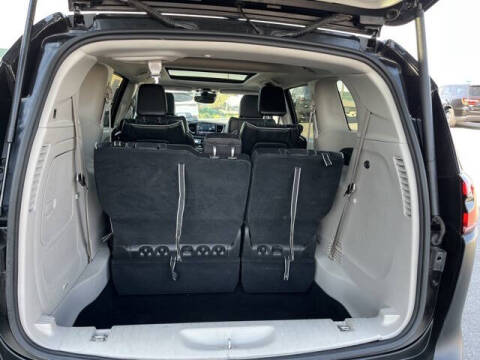 2023 Chrysler Pacifica Plug-In Hybrid Limited