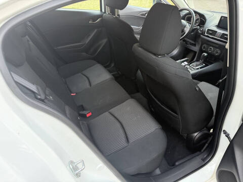 2015 Mazda MAZDA3 i Touring