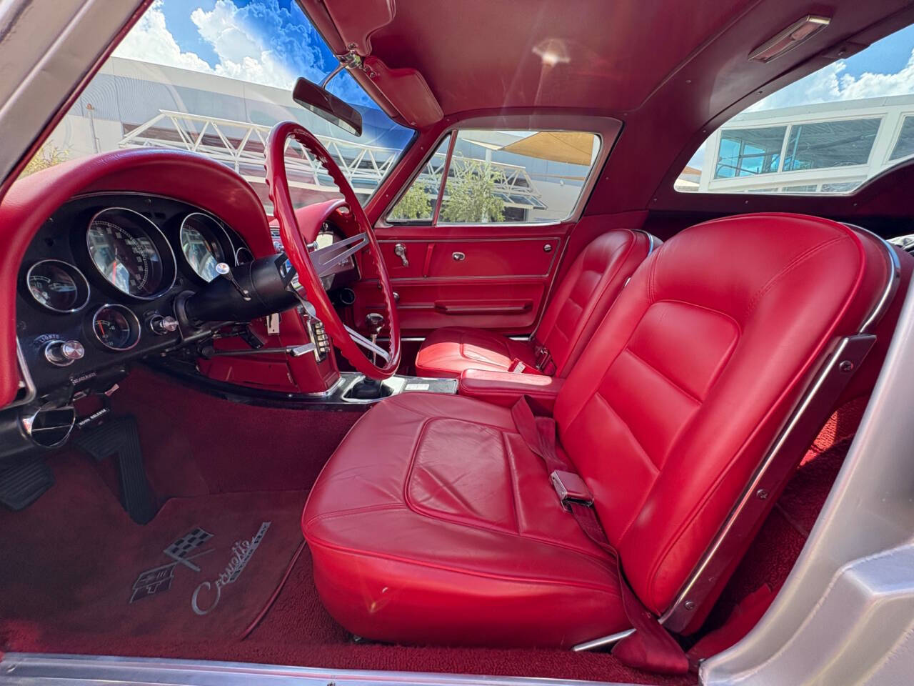 1965 Chevrolet Corvette 30