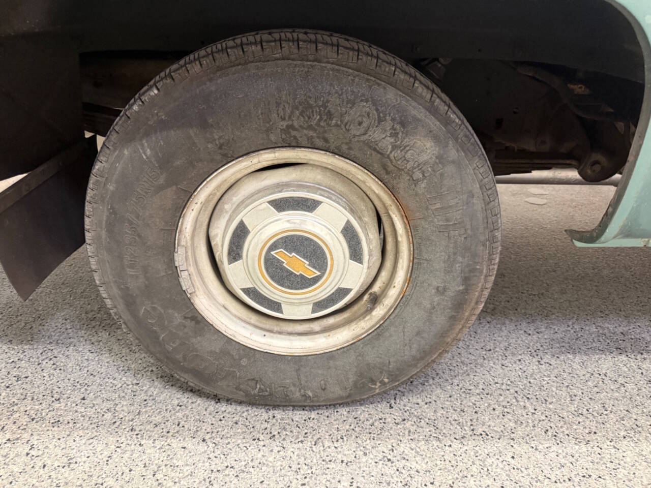 1977 Chevrolet Suburban 18