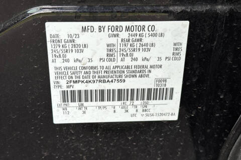 2024 Ford Edge Titanium