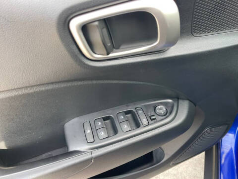 2022 Hyundai Venue SEL