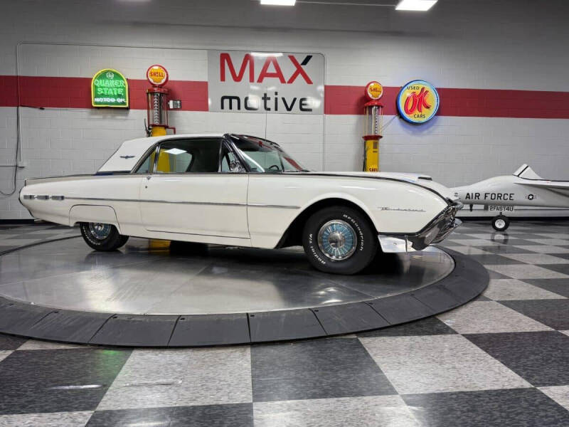 1962 Ford Thunderbird
