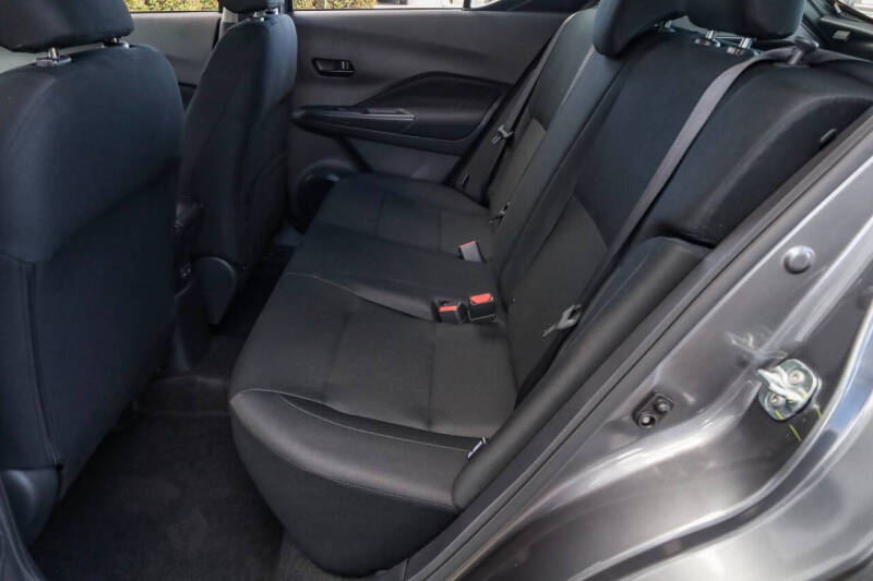 2025 Nissan Kicks Play S