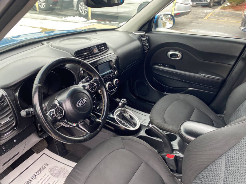 2016 Kia Soul +