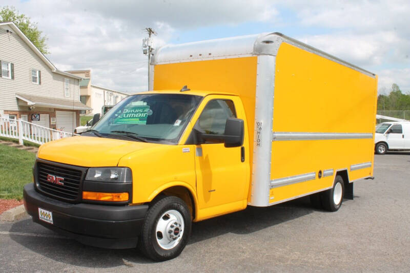 2018 GMC Savana for sale at KEEN AUTOMOTIVE in Clarksville TN