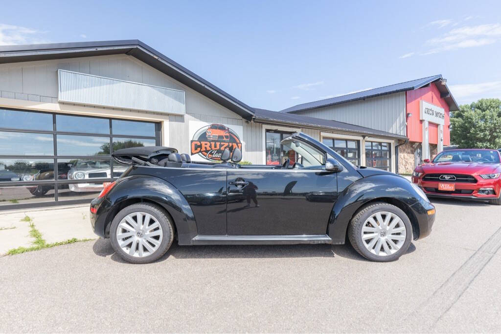 2008 Volkswagen New Beetle Convertible 82