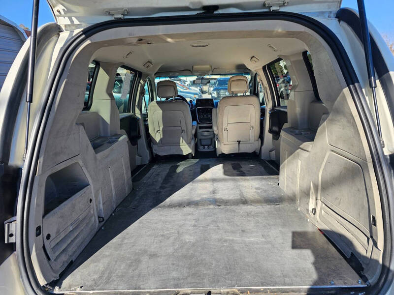 2012 RAM C/V