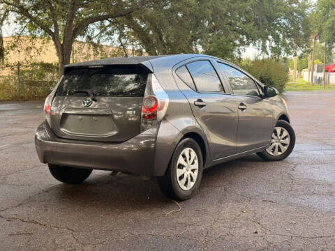2014 Toyota Prius c Two