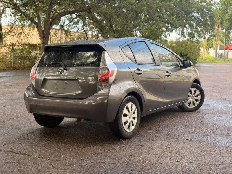 2014 Toyota Prius c Two