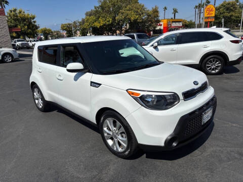 2015 Kia Soul +