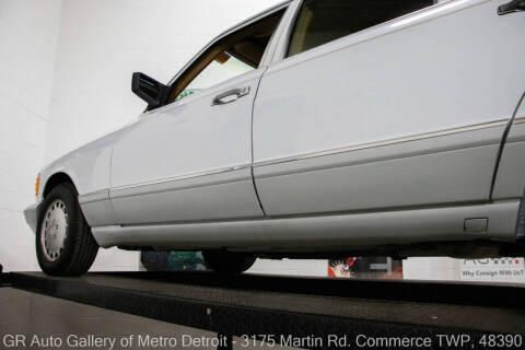 1991 Mercedes-Benz 560-Class 560 SEL