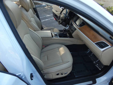 2015 Hyundai Genesis