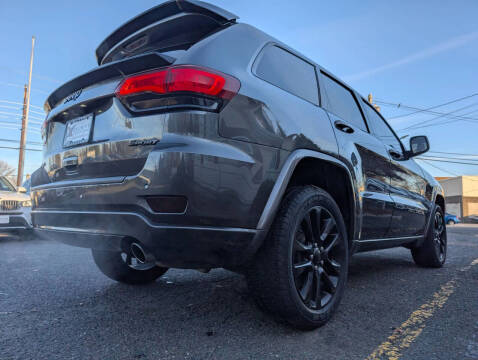 2020 Jeep Grand Cherokee Altitude