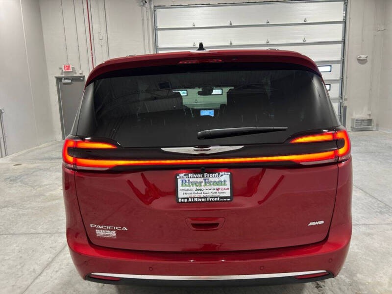 2026 Chrysler Pacifica Pinnacle