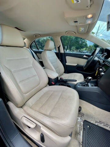 2014 Volkswagen Jetta SE