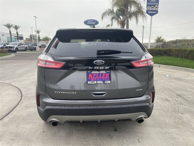 2022 Ford Edge Titanium