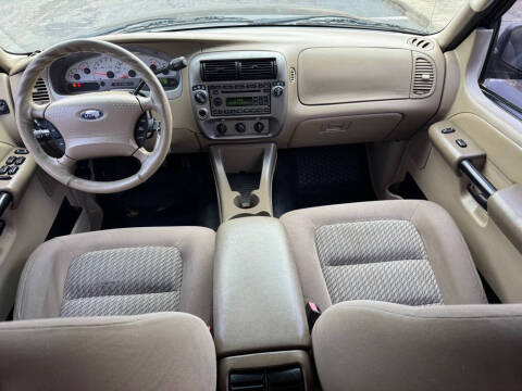 2005 Ford Explorer Sport Trac