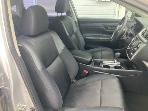 2017 Nissan Altima 2.5 SR