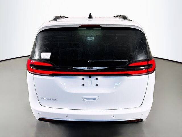 2026 Chrysler Pacifica Pinnacle