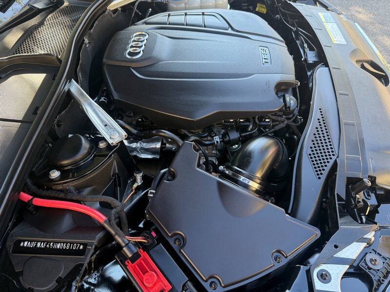 2017 Audi A4 2.0T quattro Prestige