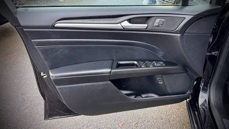 2019 Ford Fusion Hybrid Titanium