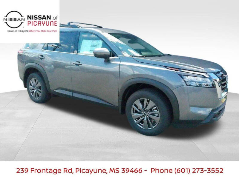 2025 Nissan Pathfinder SV