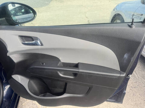 2016 Chevrolet Sonic LT Auto