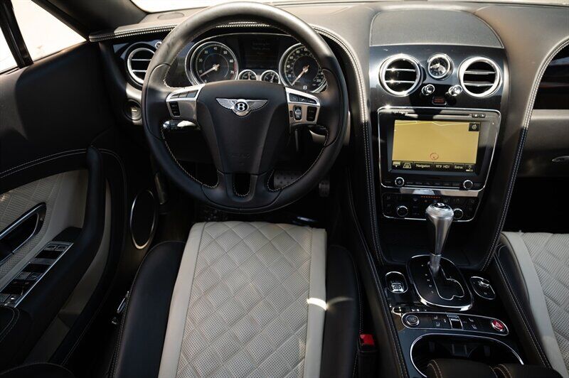 2017 Bentley Continental 28