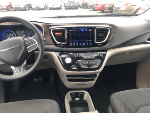 2017 Chrysler Pacifica Touring