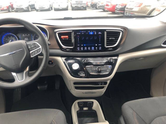 2017 Chrysler Pacifica Touring