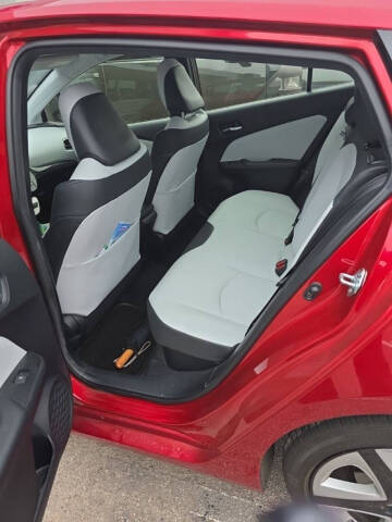 2016 Toyota Prius Three