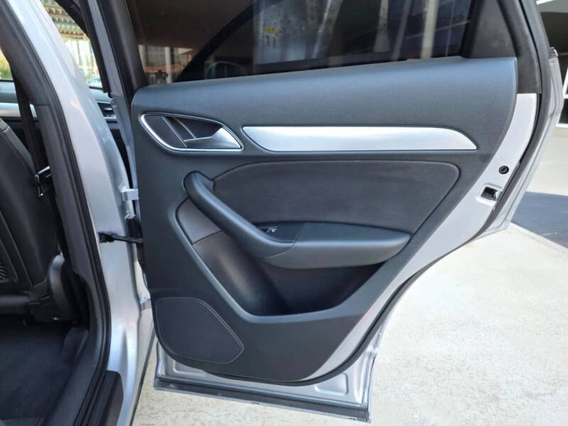 2016 Audi Q3 2.0T Premium Plus