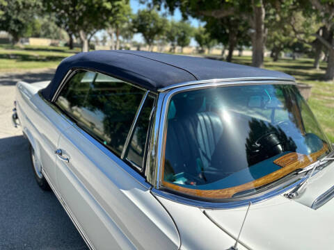 1970 Mercedes-Benz 280-Class