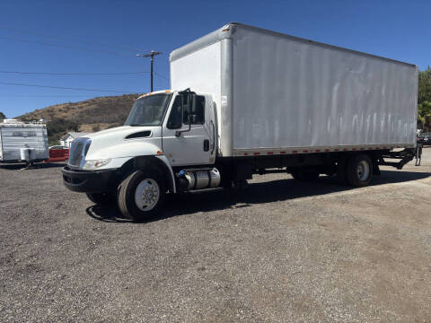 2018 International DuraStar 4300
