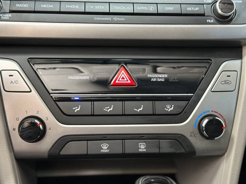 2017 Hyundai Elantra