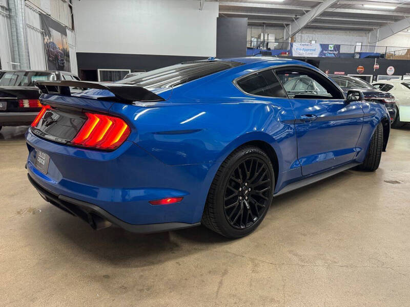 2020 Ford Mustang EcoBoost
