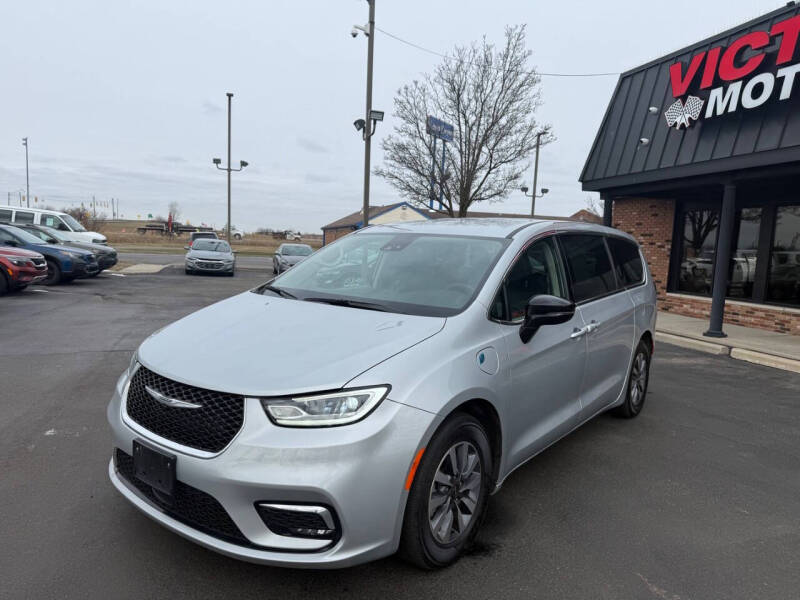 2024 Chrysler Pacifica Plug-In Hybrid Select