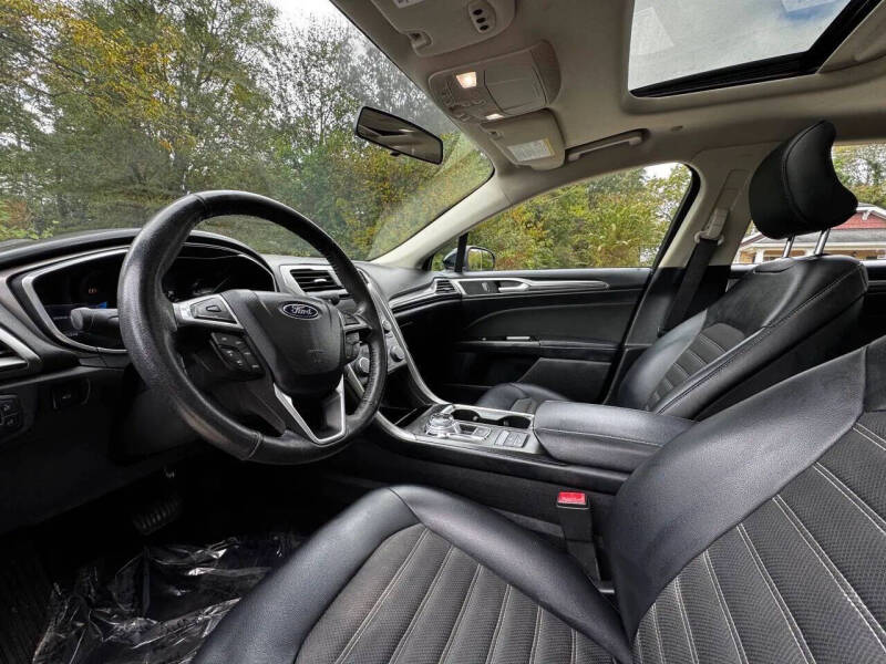 2017 Ford Fusion Hybrid SE