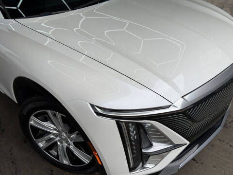 2024 Cadillac LYRIQ Tech