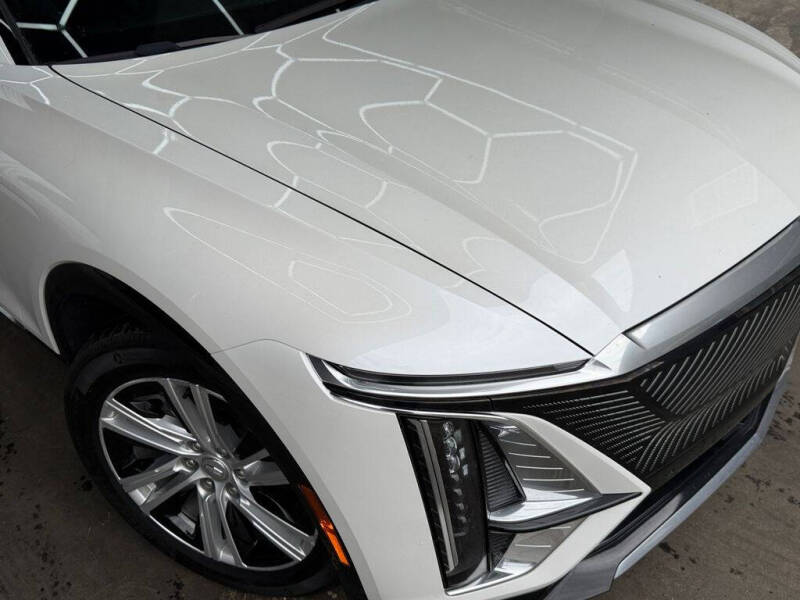 2024 Cadillac LYRIQ Tech