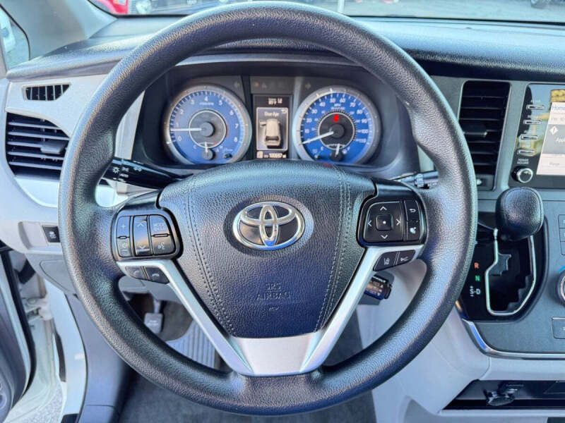 2019 Toyota Sienna L 7-Passenger