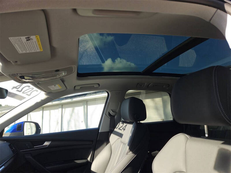 2024 Audi Q5 e quattro S line Premium 55 TFSI