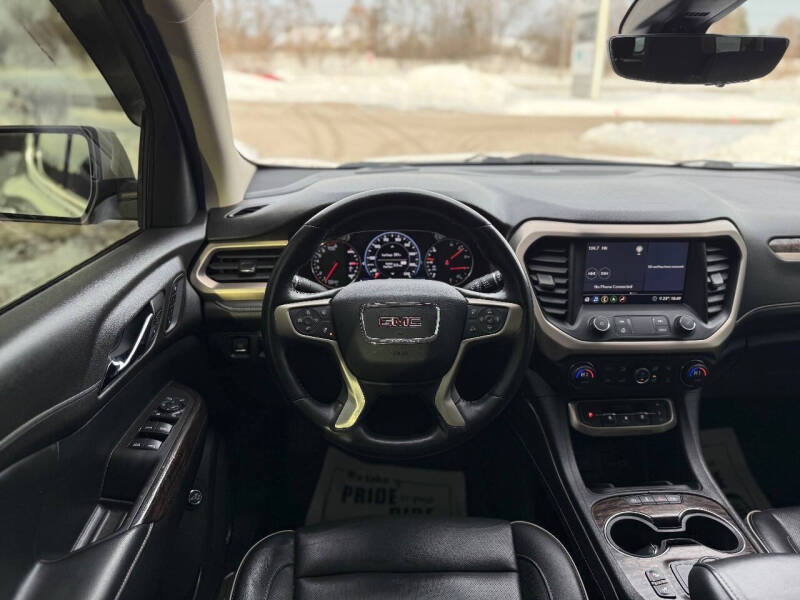 2020 GMC Acadia Denali