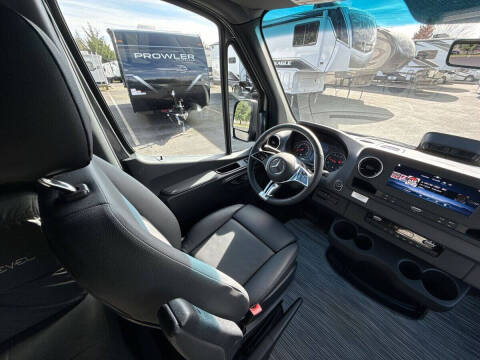 2025 Mercedes-Benz Sprinter