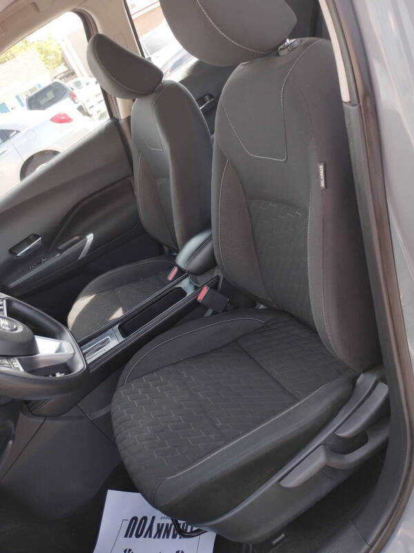 2021 Nissan Kicks SV