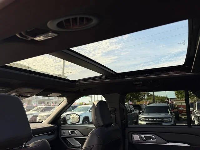 2025 Ford Explorer ST