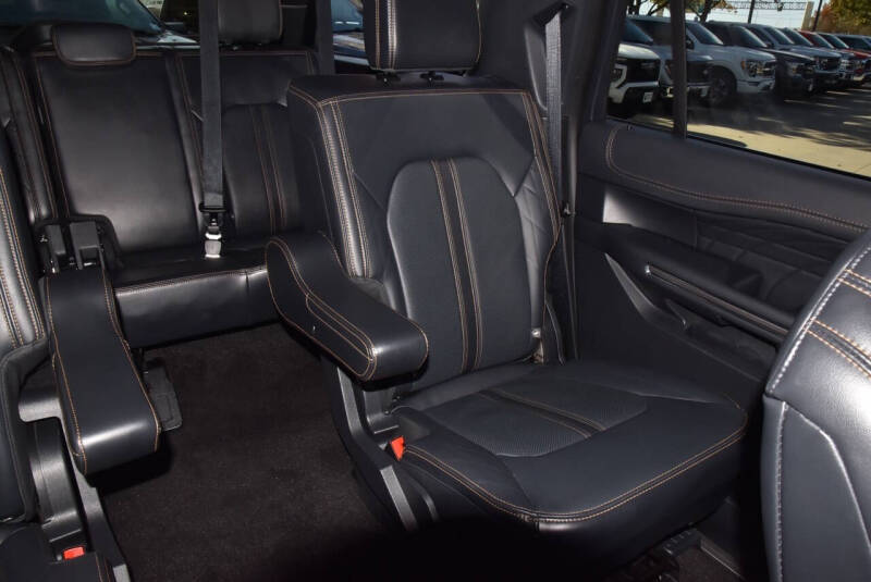 2023 Ford Expedition MAX Platinum