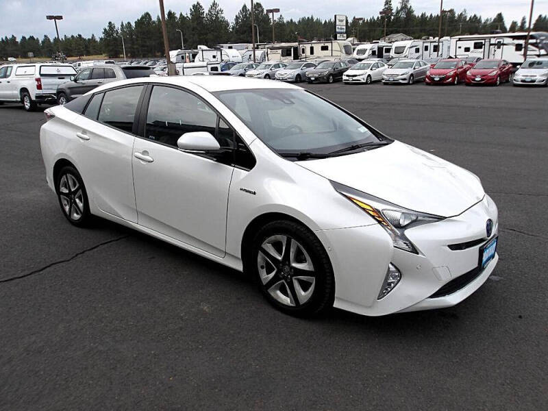 2016 Toyota Prius Four Touring